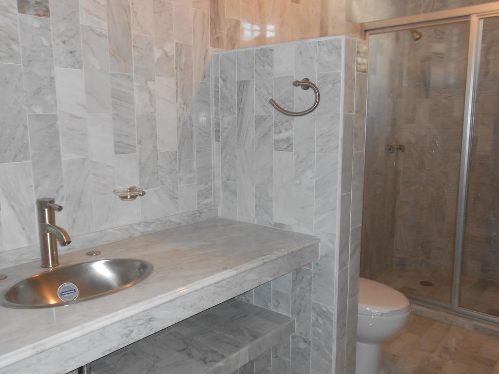 B&B Roca Sola Acapulco Exteriör bild