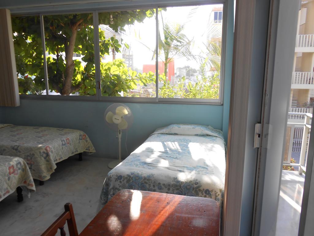 B&B Roca Sola Acapulco Rum bild